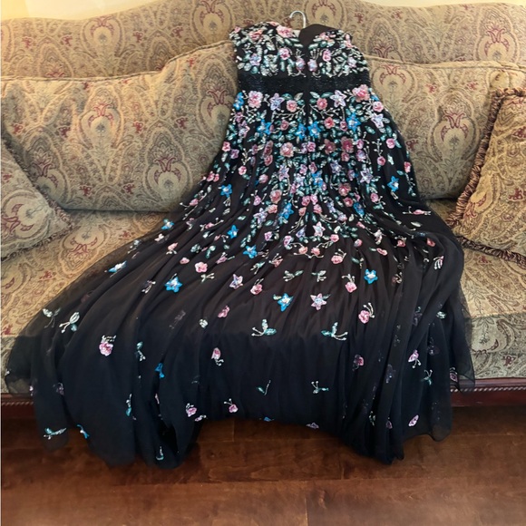 Barely used gorgeous beaded a line mac duggal. - Picture 6 of 9